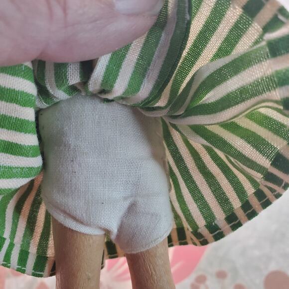 Vintage Polish Wooden Peg Doll 1950s Hat Skirt Jointed Collectible Doll 7 Inch - Picture 10 of 11